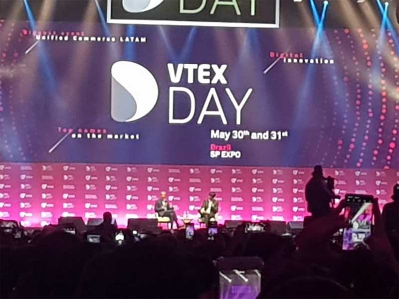 Geraldo Thomaz entrevista Barack Obama no VTEX DAY