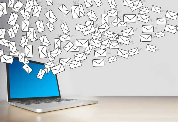 Um analista deve conhecer várias plataformas de envio e automatização de e-mails