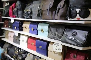 Saiba onde comprar bolsas para revender no seu site e-commerce