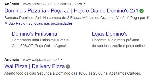 Anúncio da Domino's com extensões de local e frases de destaque