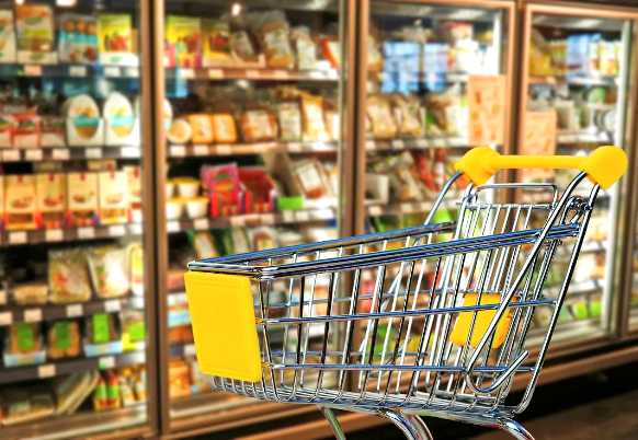 Supernow possibilita que clientes possam comprar alimentos como frutas, verduras e carnes, entre outros, sem saírem de casa