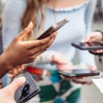 As vendas nas redes sociais podem atingir 60% das gerações Z e Y até 2025. Descubra como sua loja pode aproveitar essa tendência e vender mais!