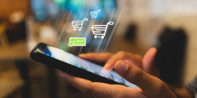 A estratégia híbrida: por que depender de um único canal limita seu e-commerce